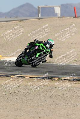 media/Oct-02-2025-Racers Edge (Thu) [[2c91cb6ab3]]/2-A Group/Session 5-Turn 12 (130pm)/